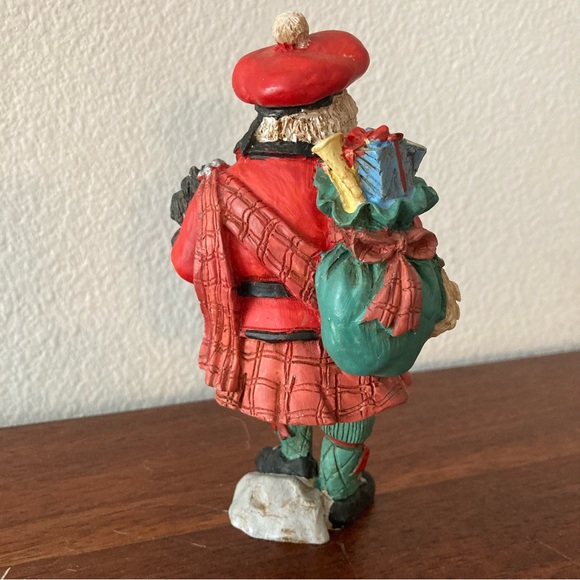 Vintage 1990's Heritage Santa Collection - MacNicholas the Highlands Santa - Picture 3 of 4